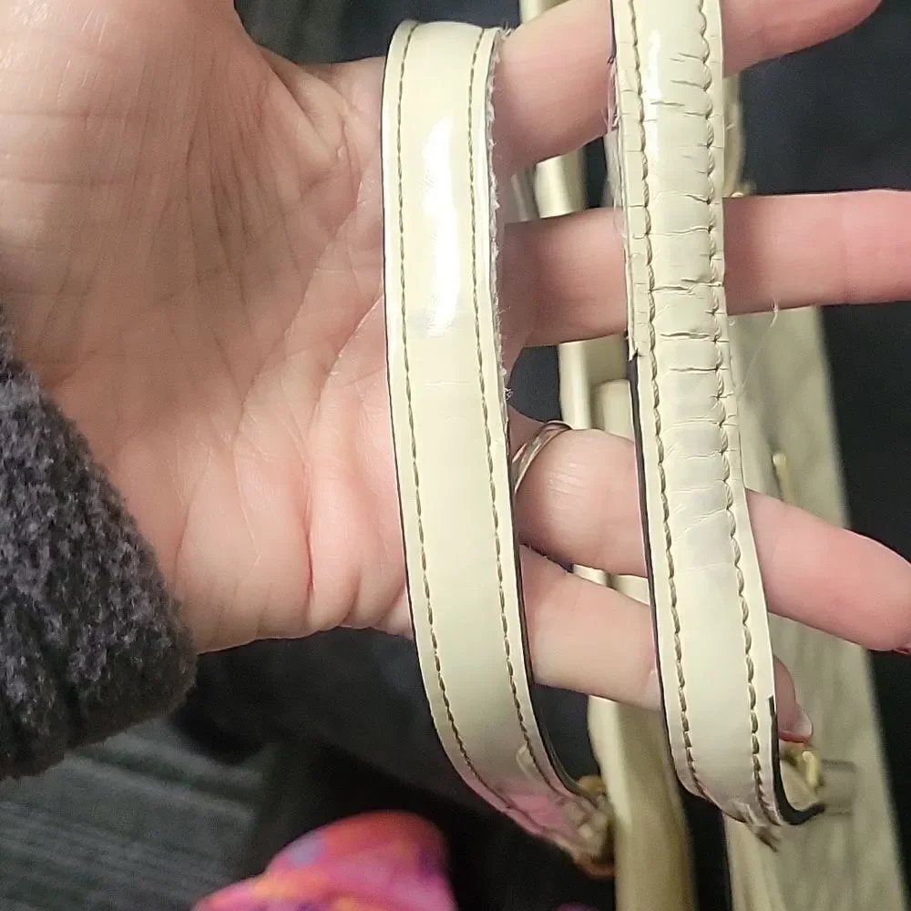 Anne Klein purse. Patent leather.